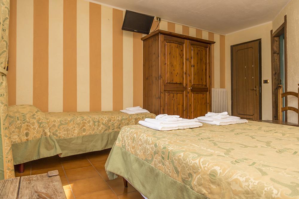 Oulx Hotel La Fontaine מראה חיצוני תמונה